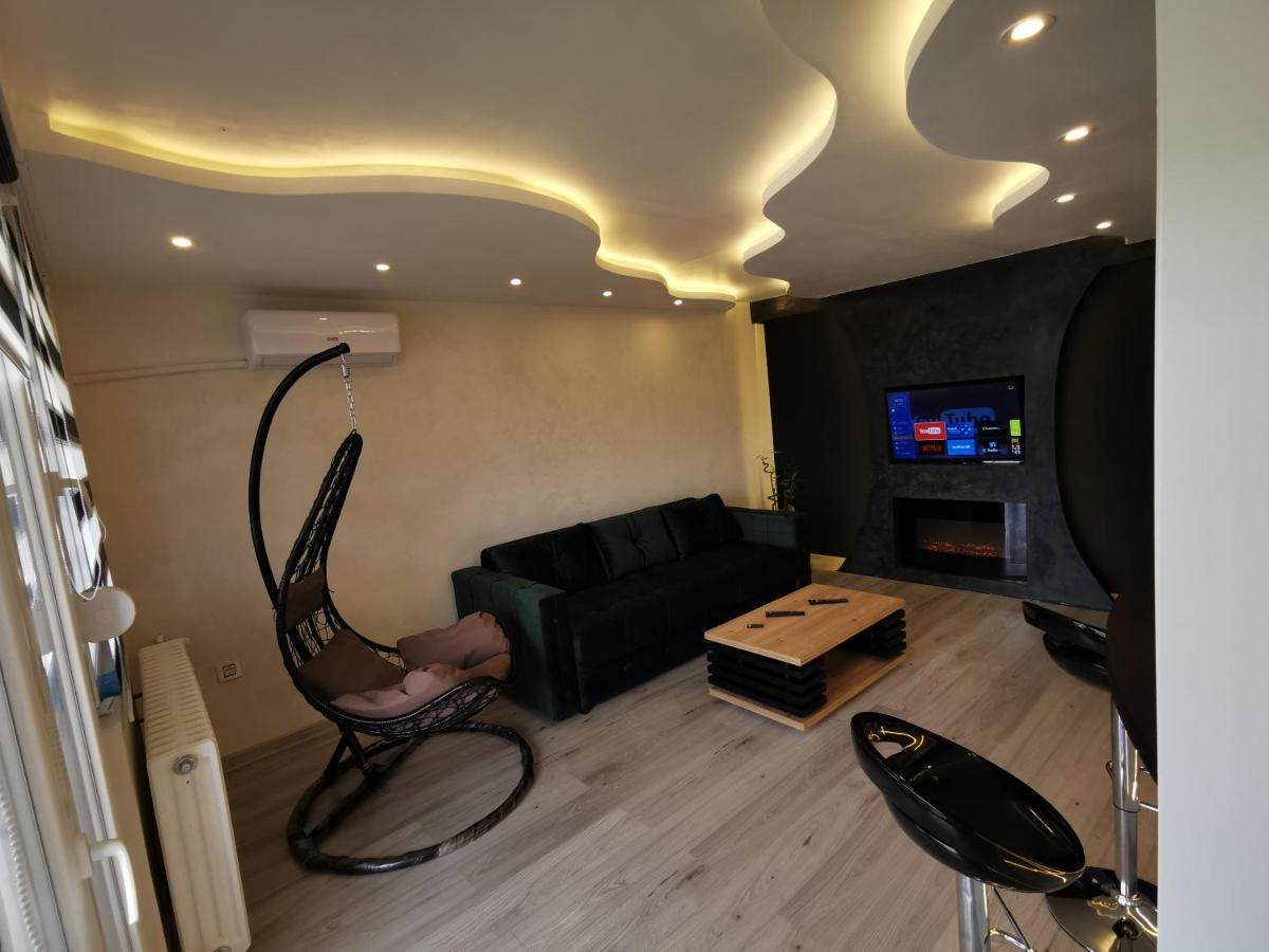 Brend New Luxurious Apartment In Downtown With Free Parking Нови Сад Екстериор снимка