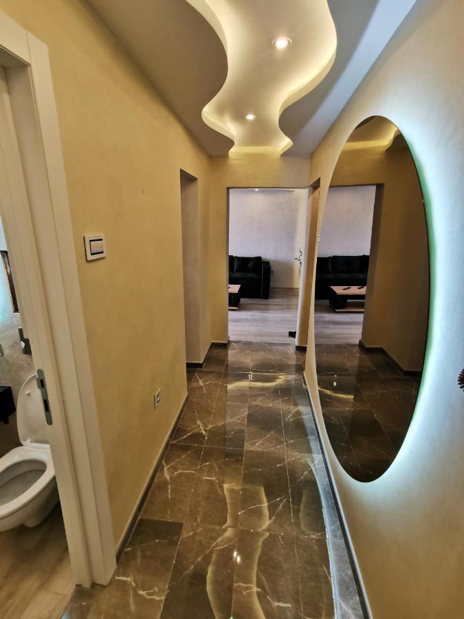 Brend New Luxurious Apartment In Downtown With Free Parking Нови Сад Екстериор снимка