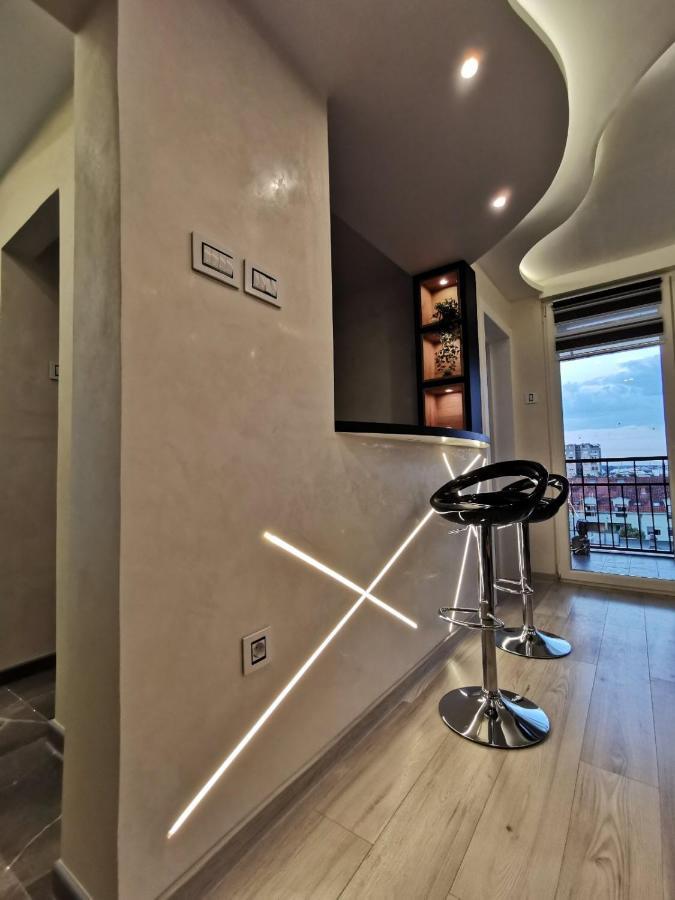 Brend New Luxurious Apartment In Downtown With Free Parking Нови Сад Екстериор снимка