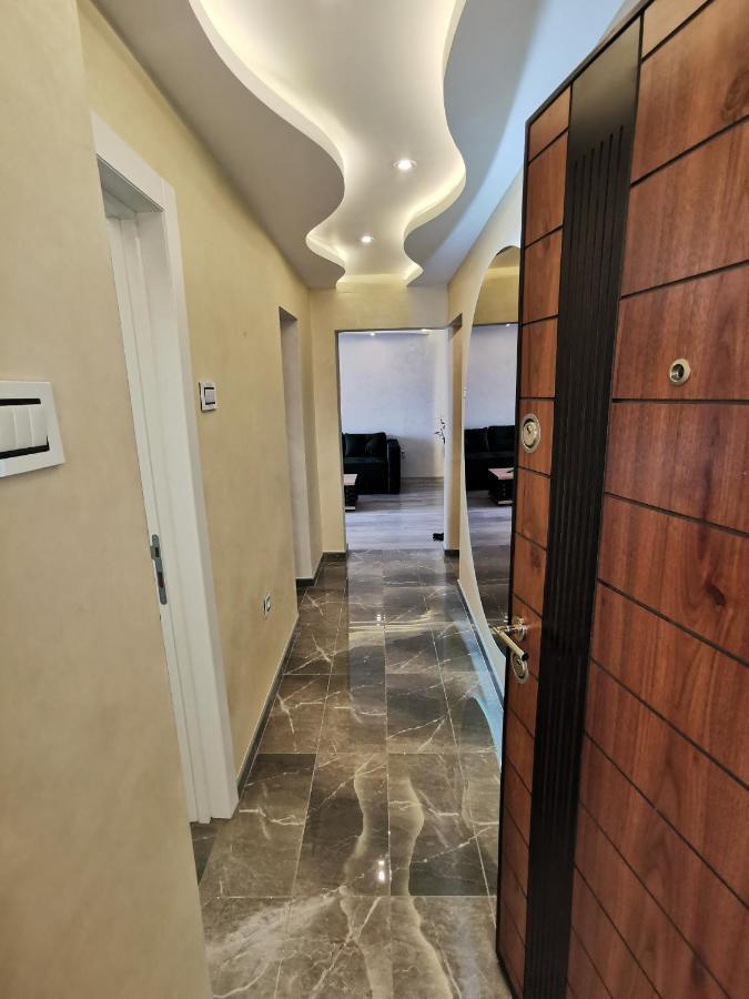 Brend New Luxurious Apartment In Downtown With Free Parking Нови Сад Екстериор снимка